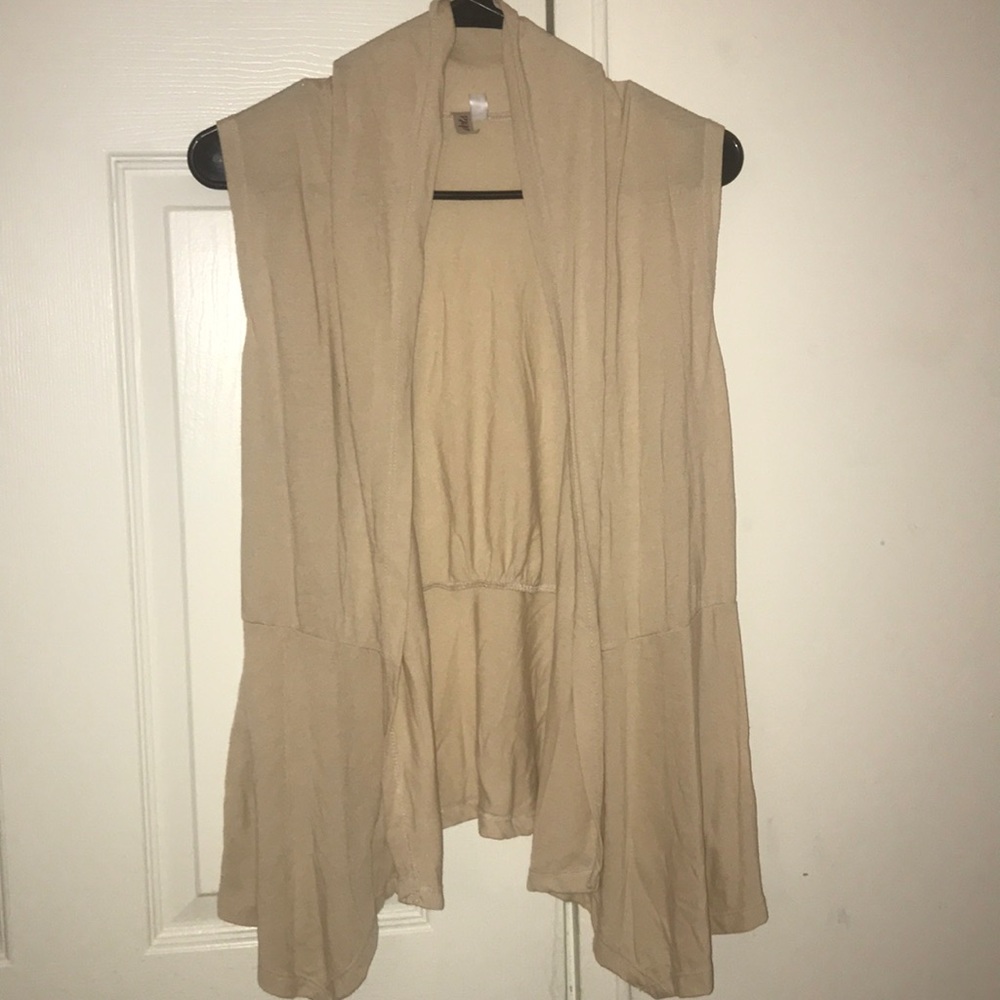 Women's sleeveless cardigan